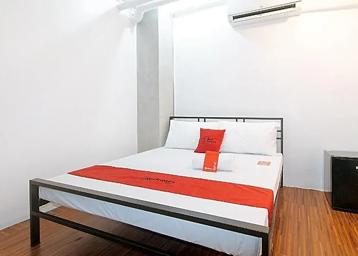 Reddoorz @ Enricos Place Kamias Hotel