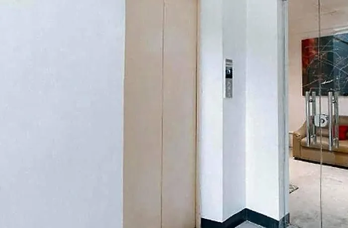 Hotel Reddoorz @ Enricos Place Kamias